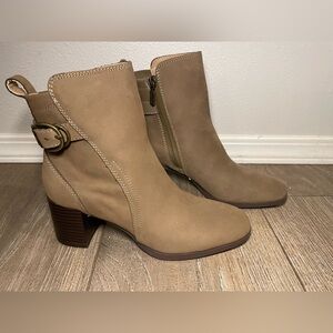 Blondo Ginelle Womens Waterproof Boots Size 9 Ankle Boots